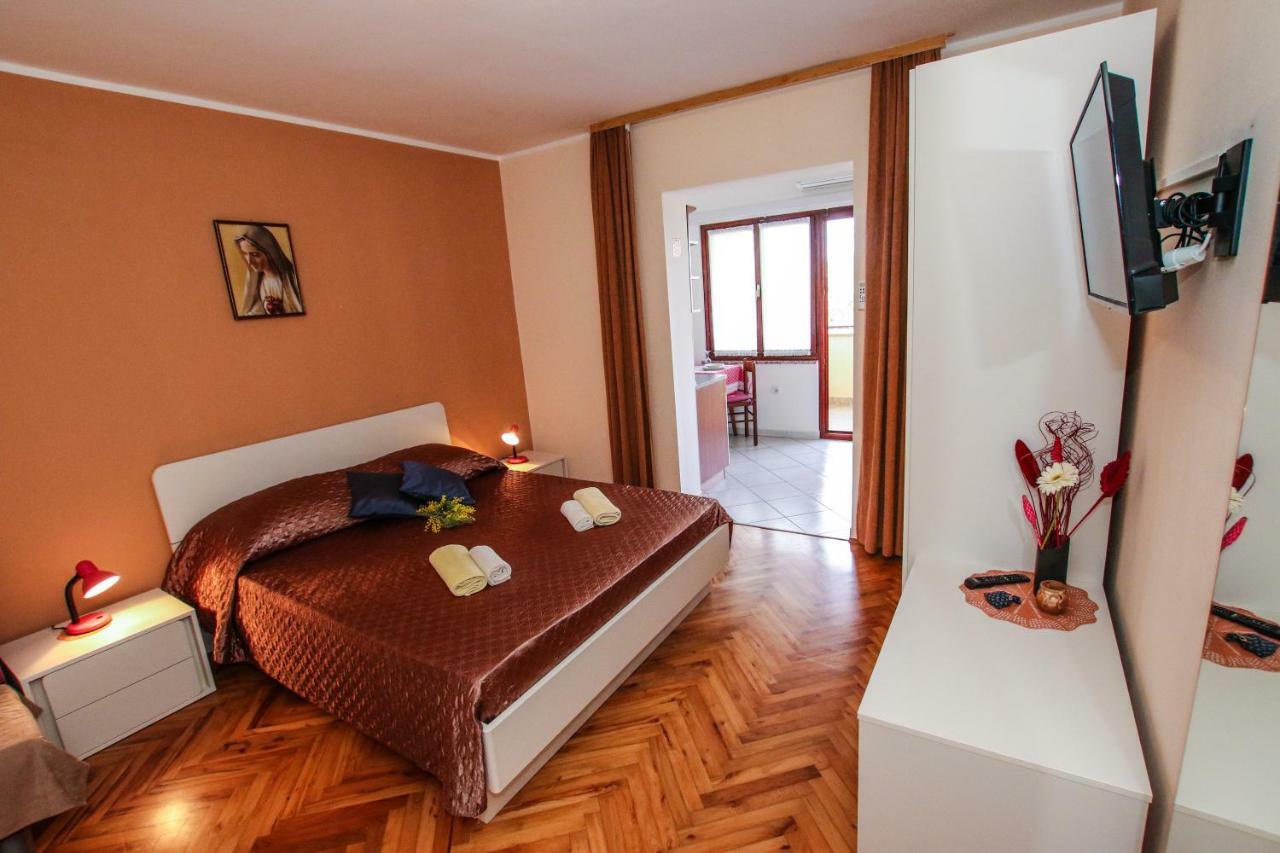 Apartments Ritosa Porec Luaran gambar